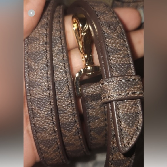 🔥🔥NWT Michael Kors Austin Satchel This is a listing created for a Posh Show. - Picture 6 of 10